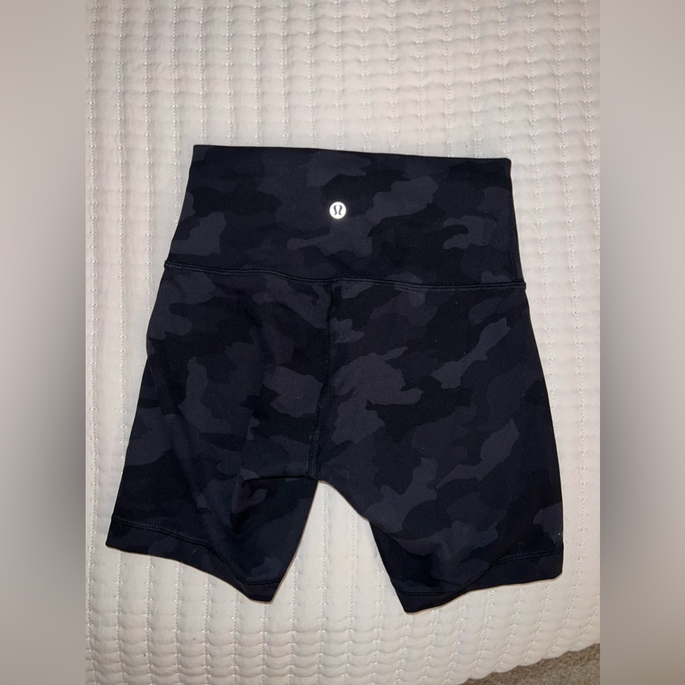 Lululemon Wunder Train High-Rise Shorts 6”